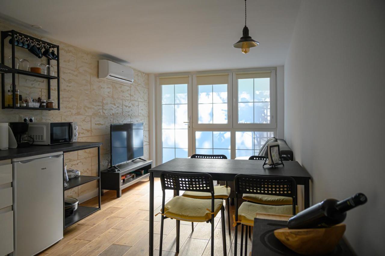 Suite Duplex Con Terraza Independiente 브루네테 외부 사진